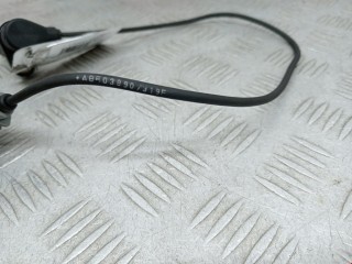 Датчик коленвала, ориг. номер 038957147F, 038907319, Skoda Octavia 2000-2011