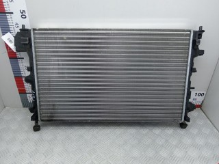 Радиатор (основной) Opel Vectra 2002-2005, МКПП, 13196477
