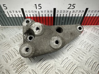 Кронштейн Opel Astra 1994-2002, хетчбэк 5 дв., 90575142