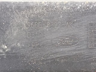 Накладка панели крепления облицовки (телевизора), ориг. номер 96BG8327AK, Ford Mondeo 1996-2000