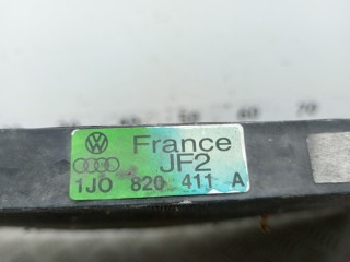 Радиатор кондиционера, ориг. номер 1J0820411A, 1J0820413N, Volkswagen Golf 1991-2000