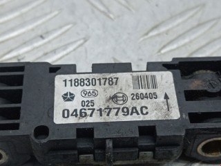 Датчик удара, ориг. номер 04671779AC, Jeep Grand Cherokee 2004-2007