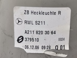 Фонарь крышки багажника правый, ориг. номер A2118203064, Mercedes E W211 2006-2009