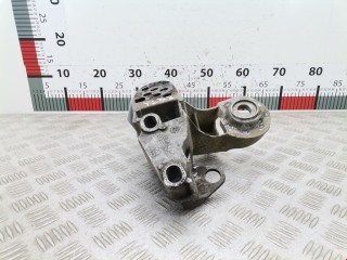 Кронштейн двигателя Audi A6 1997-2001, бензин, 4B0199351D