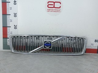 Решетка радиатора Volvo V70 2000-2004, МКПП, 9190438