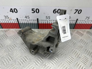 Кронштейн генератора, ориг. номер 98BB10039AE, Ford Focus 2001-2005