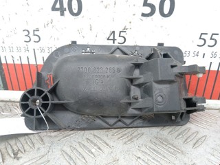 Ручка внутренняя передняя левая, ориг. номер 7700823286, Renault Laguna 1998-2001