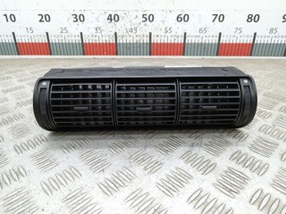 Дефлектор обдува салона Audi A4 1994-1997, МКПП, 8D0820951