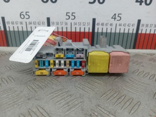 Блок предохранителей Renault Scenic 2003-2006, 8200306032C