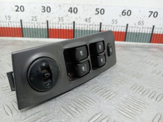 Блок управления стеклоподъемниками, ориг. номер 9357017100, Hyundai Matrix 2005-2008