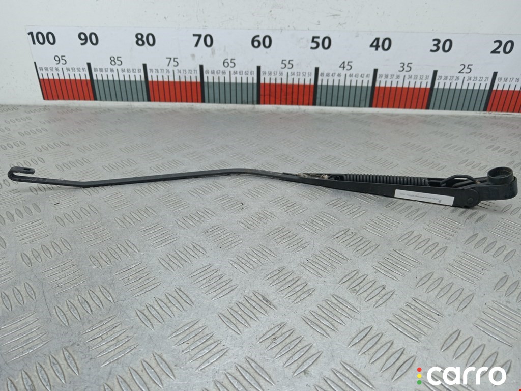 Щеткодержатель задний Mazda 6 2002-2005, хетчбэк 5 дв., левый руль, GJ6J67421A, фото 1