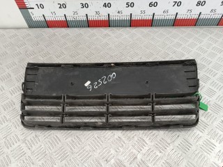 Заглушка (решетка) в бампер, ориг. номер BM51-17K945-A, Ford Focus 2011-2015