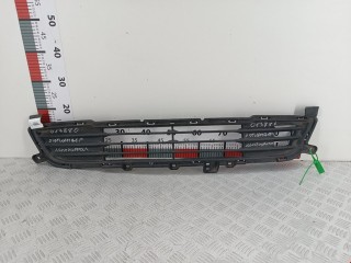 Заглушка (решетка) в бампер, Mitsubishi Outlander 2015-2018