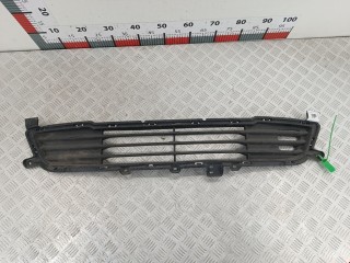 Заглушка (решетка) в бампер, Mitsubishi Outlander 2015-2018