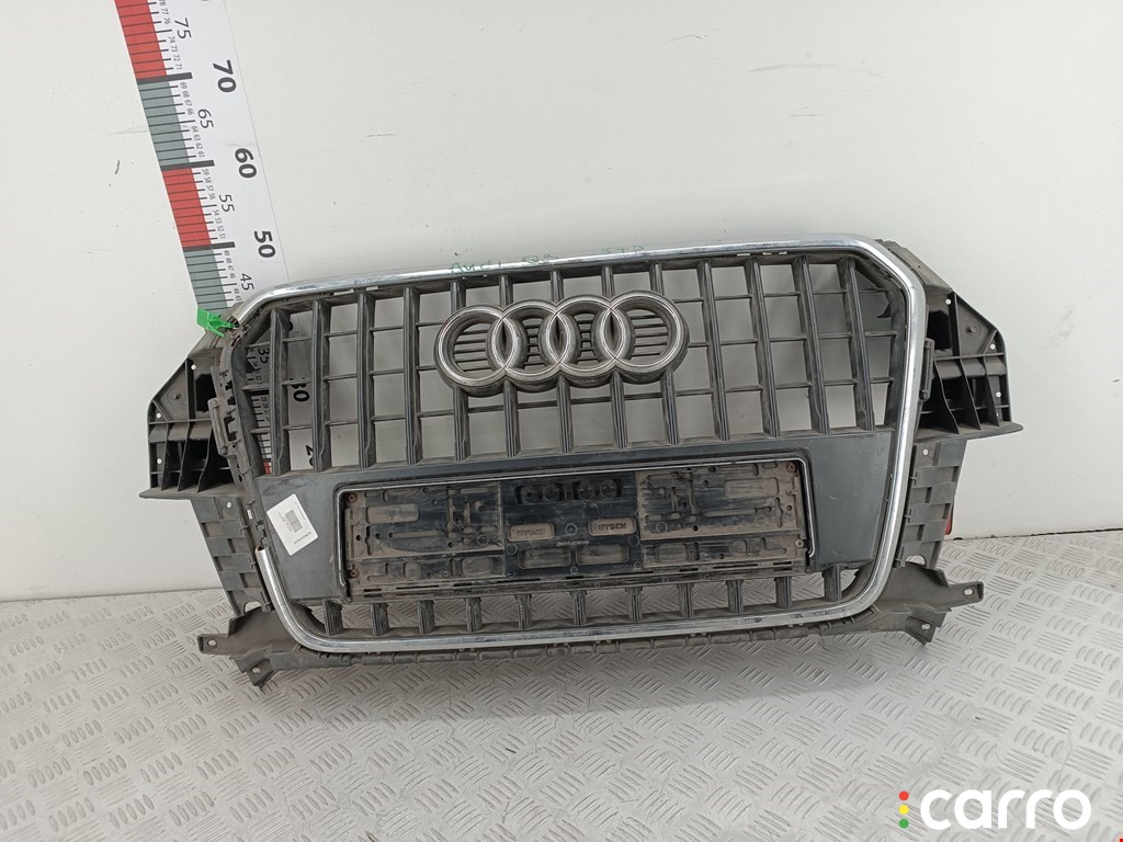 8U0853653H Решетка радиатора Audi Q3 2014г. - фото №1
