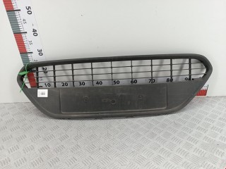 Заглушка (решетка) в бампер, ориг. номер 8M5117B968A, Ford Focus 2007-2011