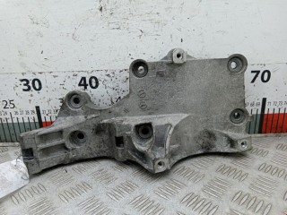Кронштейн генератора Audi A3 2004-2008, дизель, 03G903143F