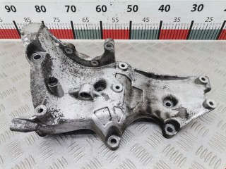 Кронштейн генератора, ориг. номер 06D903143D, Audi A4 2000-2006