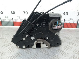 Замок двери передней правой, ориг. номер 690300D150, Toyota Yaris 2005-2009