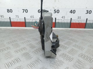 Замок двери передней правой, ориг. номер 690300D150, Toyota Yaris 2005-2009