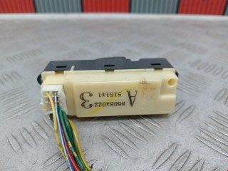 Кнопка стеклоподъемника, ориг. номер 8608A022, 8608A0223, Mitsubishi Grandis 2003-2011