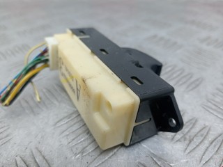 Кнопка стеклоподъемника, ориг. номер 8608A022, 8608A0223, Mitsubishi Grandis 2003-2011