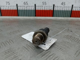 Датчик давления топлива, ориг. номер 0281002719, 7701068401, Renault Espace 2002-2006