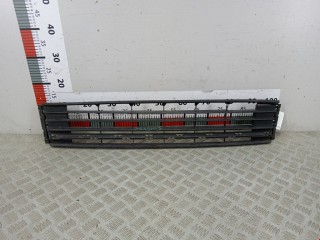 Заглушка (решетка) в бампер Volkswagen Polo 2014-2018, 6RU853677C