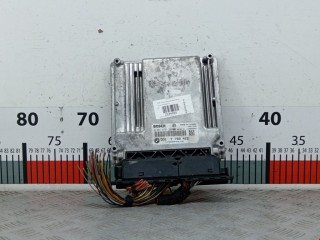 Блок управления двигателем BMW 5 E60/E61 2002-2007, 13617798422