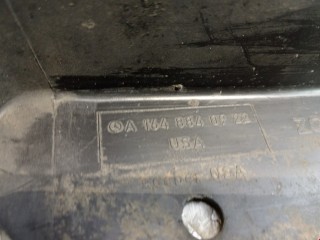 Защита арок передняя левая (подкрылок), ориг. номер A1648840922, A1648840122, Mercedes ML W164 2005-2008