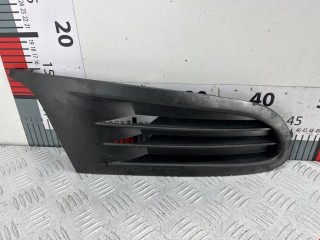 Заглушка (решетка) в бампер Volkswagen Golf 2003-2009, хетчбэк 5 дв., 5K0853666A