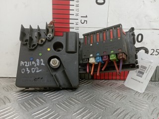 Блок предохранителей, ориг. номер A2119820302, Mercedes E W211 2006-2009