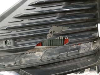Заглушка (решетка) в бампер, ориг. номер 8891708445, Geely Monjaro 2021-2026