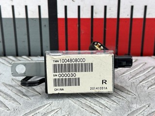 Усилитель антенны, ориг. номер 1004808-00-D, Tesla Model S 2012-2016