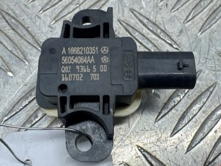 Датчик удара, ориг. номер A1668210351, Mercedes B W246 2011-2014