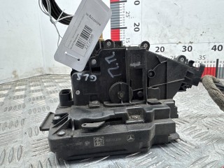 Замок двери передней правой Mercedes C W205 2014-2018, седан, A2220063999