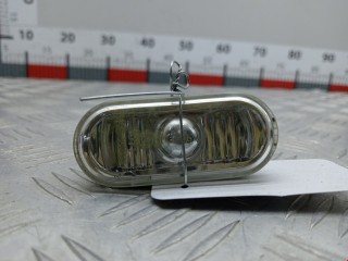 Повторитель передний левый Volkswagen Passat 1996-2001, 3B0949117C