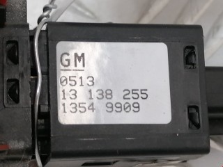 Кнопка аварийной сигнализации, ориг. номер 13138255, Opel Vectra 2002-2005