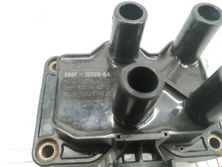 Катушка зажигания Ford Focus 2001-2005, 0221503490