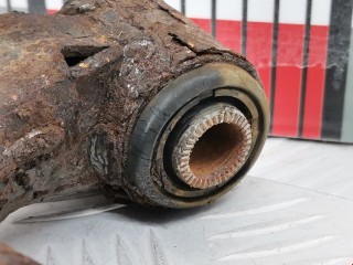 Рычаг передний правый, ориг. номер 4806805070, Toyota Avensis 2006-2009
