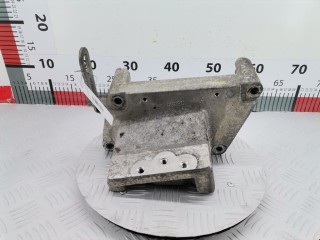 Кронштейн двигателя Opel Astra 2006-2014, дизель, 93184161