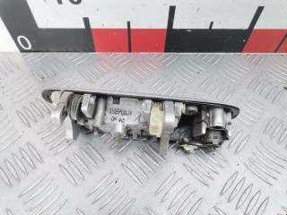 Ручка наружная передняя правая, ориг. номер CB0458410B, Mazda Premacy 1999-2001