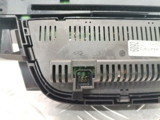 Панель (блок) управления магнитолой, ориг. номер 13346043, 28273779, Opel Meriva 2006-2010
