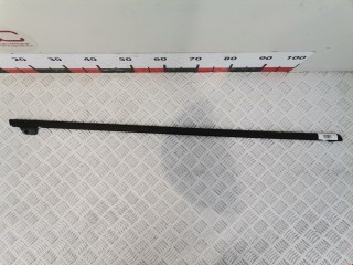 Накладка декоративная (молдинг) стекла двери передней правой Citroen C4 Picasso 2006-2013, 9334J1