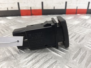 Кнопка аварийной сигнализации, ориг. номер 8433205050, 157963, Toyota Avensis 2006-2009