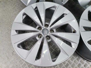 Диск литой, ориг. номер DIA66.6, 4M8601025, Audi Q8 4M8 2018-2023