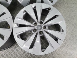 Диск литой, ориг. номер DIA66.6, 4M8601025, Audi Q8 4M8 2018-2023