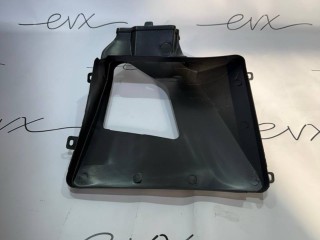 воздуховод (дефлектор) радиатора правый, ориг. номер 1058072-00-C, Tesla Model S 1 поколение [рестайлинг] 2016-2021