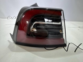 фонарь задний левый, ориг. номер 148R00-1642, Tesla Model 3 1 поколение 2017-2021