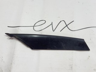 накладка люверса правая нижняя, ориг. номер 1079638-00-C, Tesla Model S 1 поколение [рестайлинг] 2016-2021